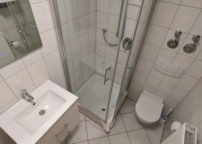 Neu! Moderne * أولم